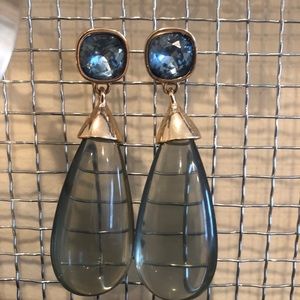 Universal Thread Tear drop statement earrings